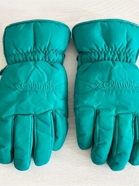 Columbia Teal Padded Winter Gloves